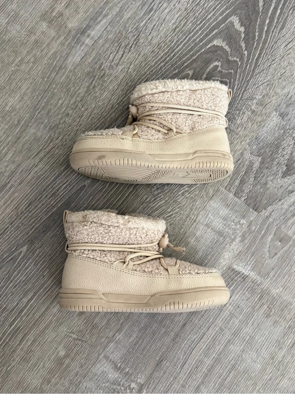 H&M Kids Sherpa Lace-Up Booties - Beige